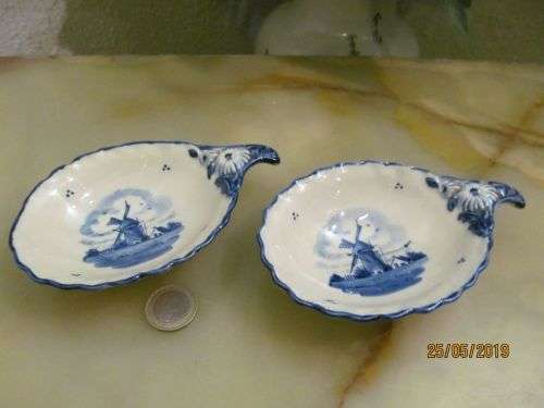 GOUDA !! Vintage 1920's Lot / Set of Two Gouda Zenith ("x" date mark) Bonbon Trays