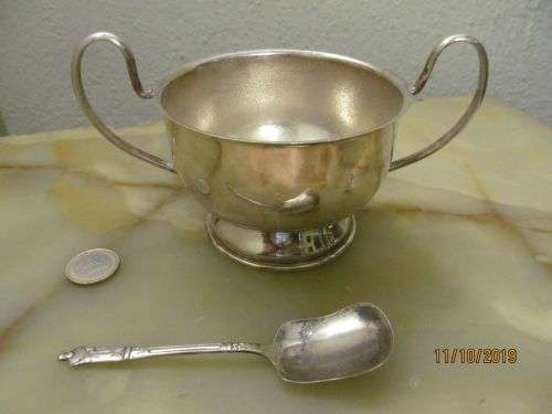 EM ESS !! Vintage Silver Plated Twin Handle Sugar Bowl with Apostle Sugar Spoon
