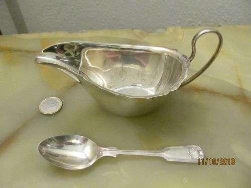 SHEFFIELD !! Vintage Lot of Silver Plated Sauce/Gravy Boat & SP Sheffield Tudor Teaspoon