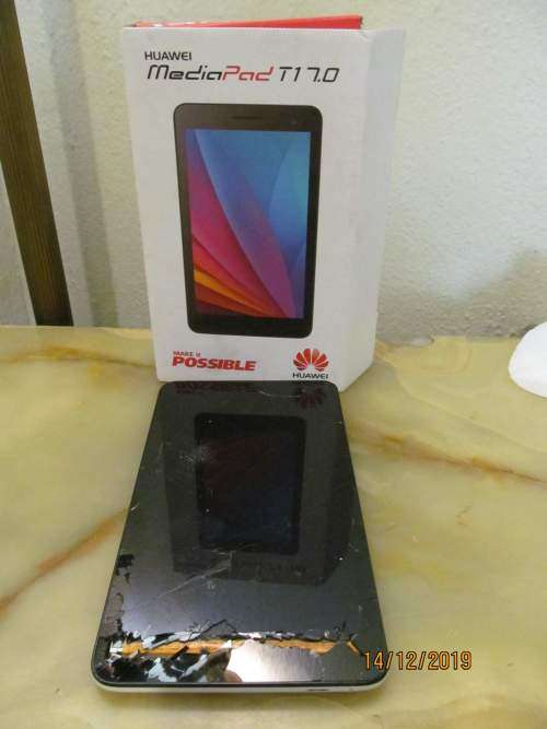 HUAWEI !! MediaPad T17.0 Huawei Silver (Black Panel) 7 Inch Tablet - Broken Screen