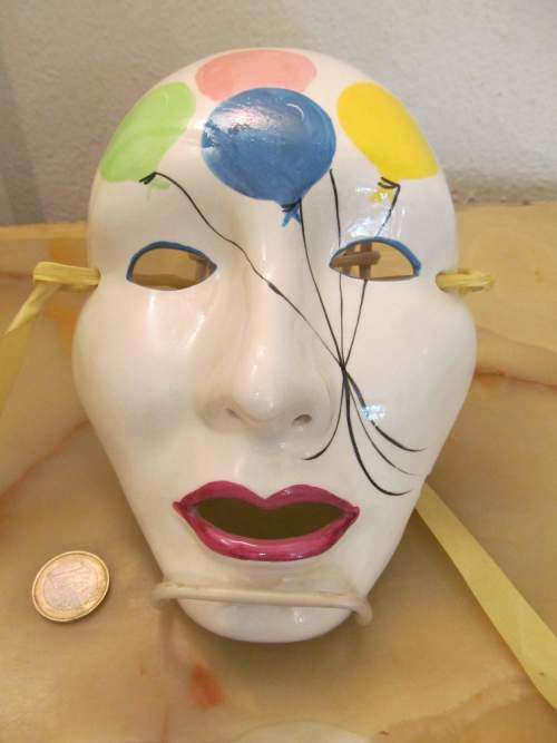 WALL DECOR !! Vintage Signed Decorative Fine Porcelain Wall Mask - Possibly Maureen Culligan