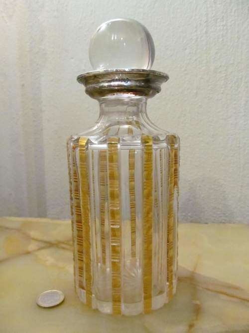 PREECE & WILLISCOMBE !! Vintage 1934 Glass Decanter with London Hallmarked Sterling Silver Collar
