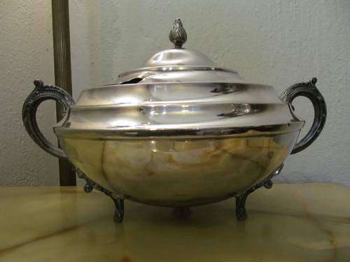 GEORGIAN !! Large Vintage Silver Plated Seranco Soup / Vegetabe Tureen in Georgian Style
