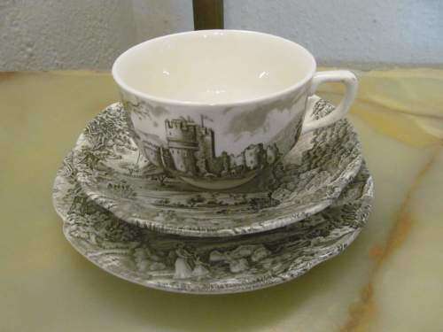 CASTLE STORY 5 !! Vintage 1960's Johnson Bros (Hanley) Ceramic Tea Trio - Olive