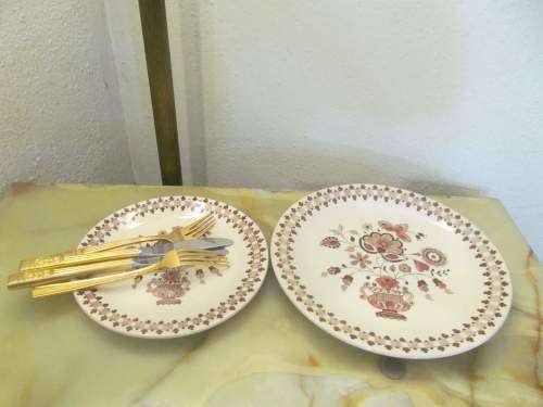 JAMESTOWN 6 !! Vintage 1974-1980 Lot/Set of Johnson Bros Dinner Plate & Salad Plate - Pristine