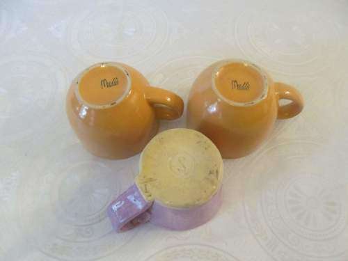 STEPHEN CARTER !! Lot of 2 Identical Contemporary Ceramic Coffee Mugs & New Zealand Art Pottery Mug