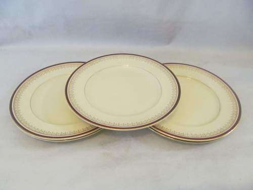JOHNSON BROS !! Vintage 1930's Lot of 5 Identical Victorian Johnson Bros Porcelain Dinner Plates