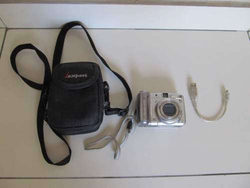 CANON !! Canon Powershot A720 IS 8mp Digital Camera with 6x Stabilized Optical Zoom