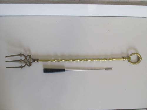 TRIDENT + !! Vintage Solid Brass Fireplace (Toasting) Trident Fork & 1 Stainless Fondue Fork