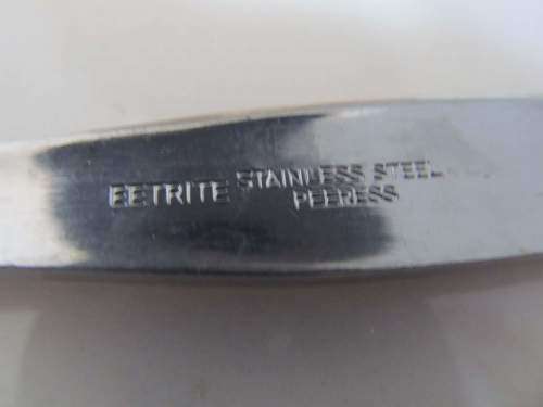 EETRITE !! Vintage Lot of 2 Eetrite Stainless Dinner Forks & 2 Others - Peeress Handle Design