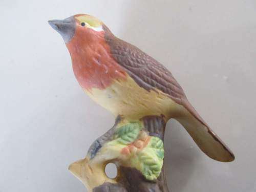 ROBIN !! Vintage Natural Color Bisque Ceramic Robin Figurine