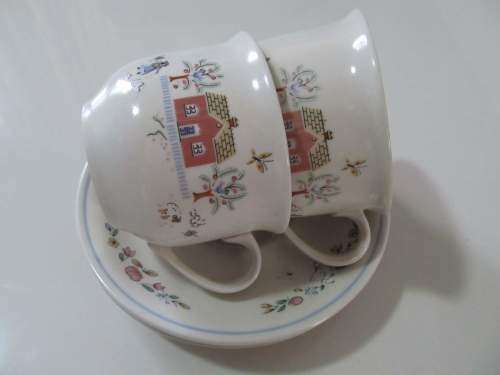 CONTINENTAL !! Vintage Lot of Two Identical Continental Stoneware Tea Duos - Folk