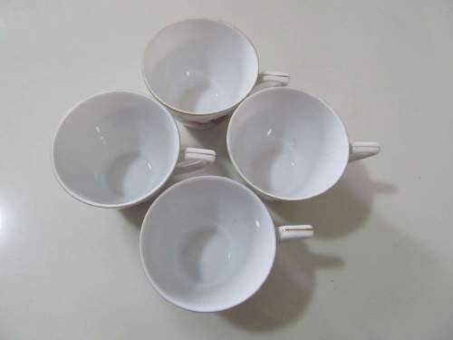 ROSES !! Vintage Lot of 4 Identical Fine Porcelain Teacups - Rose Patterning