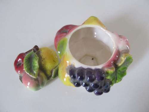 FRUITS !! Vintage Fruits Design Ceramic Sauce Pot / Sugar Bowl