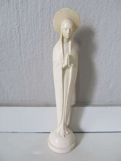 BIANCHI !! Tall Rare Italian Vintage Resin Praying Maddona Figurine - Signed and Copyrighted