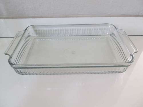 ANCHOR !! Large Vintage American Anchor Hocking Ribbed Glass Casserole Dish