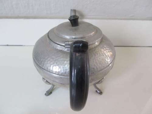 PEWTER !! Vintage Dimpled Pewter Teapot with Feet and Bakelite Handle