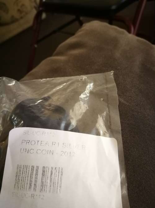 2012 UNC  Silver R1 The Sisulus protea series still in a sealed SAM bag