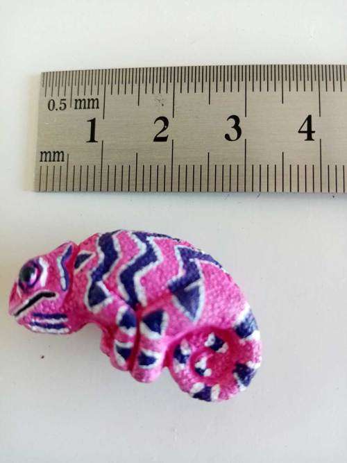 Hand Painted Peruvian Chameleon Bead