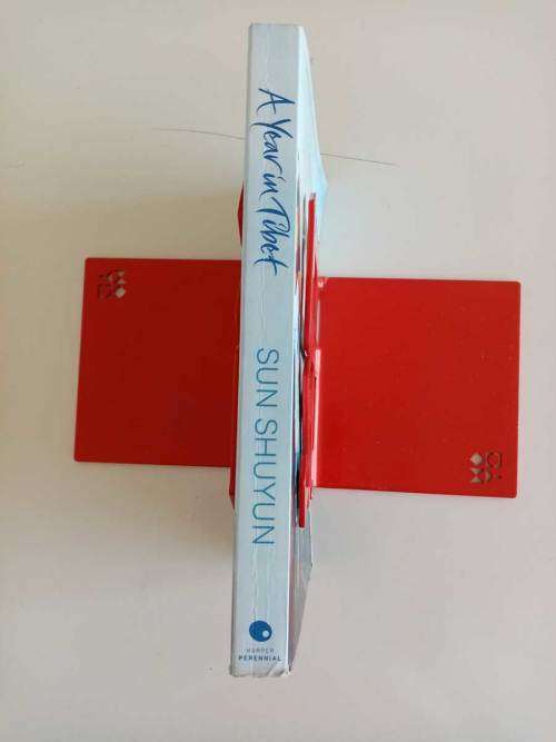 A Year in Tibet by Sun Shuyun (Softcover Fine Condition)