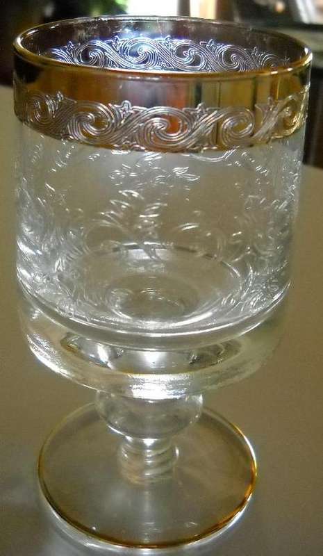 24ct GOLD LEAF PRE WWII GLASSES (set of 4)