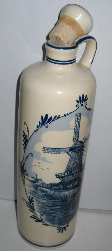 DELFT BOLS ROYAL DISTILLERIES HOLLAND BOTTLE