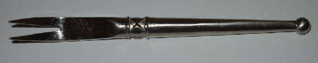 VINTAGE  PICKLE FORK