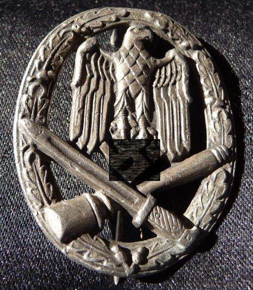 WORLD WAR II GERMAN GENERAL ASSAULT BADGE ***R1 START*** NO RESERVE!!!!