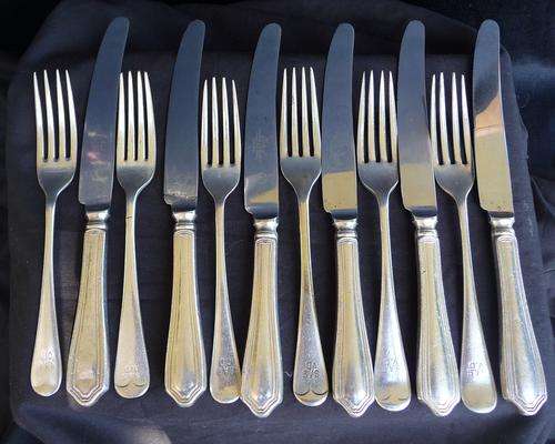 SOUTH AFRICAN RAILWAYS CUTLERY - SAR & TRANSNET - 6 PAIRS KNIVES & FORKS - ***R1*** NO RESERVE!!!