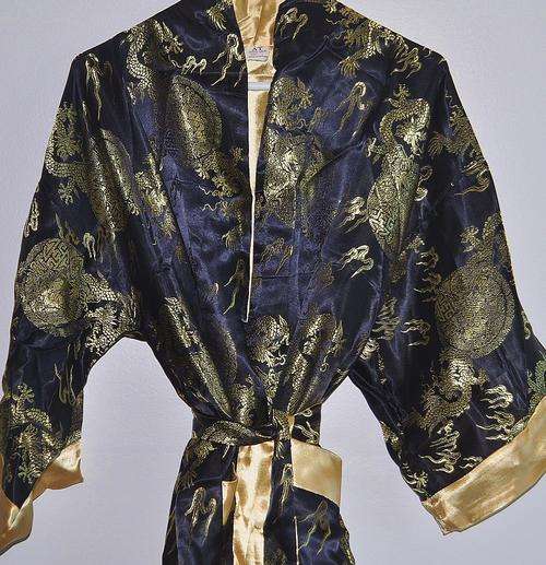 100% Pure Silk Robe Gown - Dragon Motif - STUNNING!!!