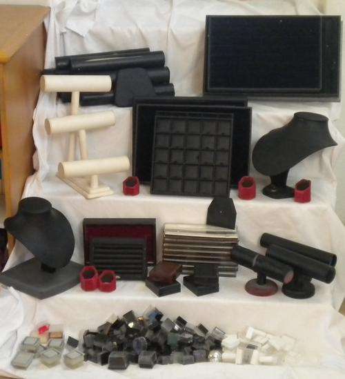MIX LOT! JEWELLERY DISPLAY BOXES, RACKS, ECT!