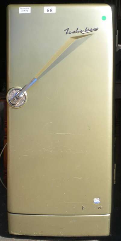 RETRO FUSCH-WARE FRIDGE - NUMBER 75!
