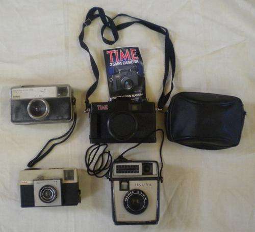 MIX LOT - VINTAGE CAMERA's - AS IS!!