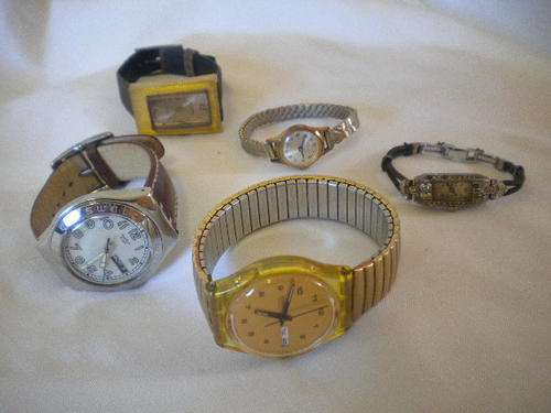 MIX LOT - WATCHES!!
