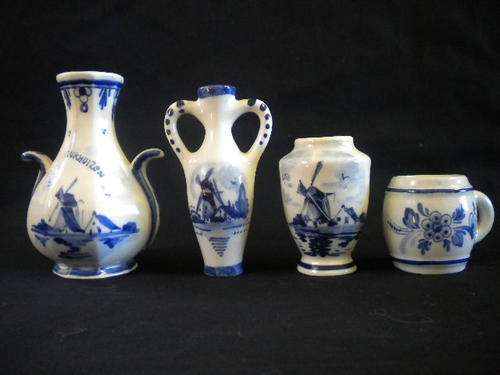 MINIATURE DELFT JUGS!!