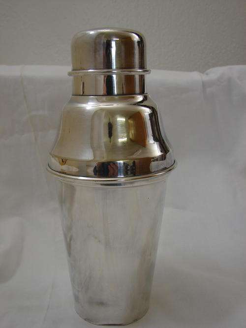 COCKTAIL SHAKER - SILVER PLATED!!