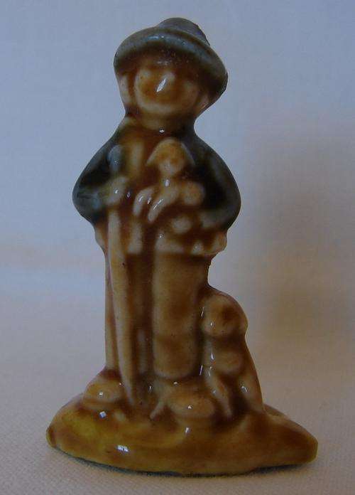WADE - LITTLE BOY BLUE - MINI-NURSERY RED ROSE TEA FIGURE!!