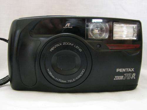 Pentax ZOOM 70 -R CAMERA with lovely camera bag