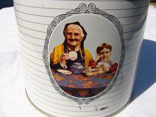 MAZAWATTEE TEA TIN