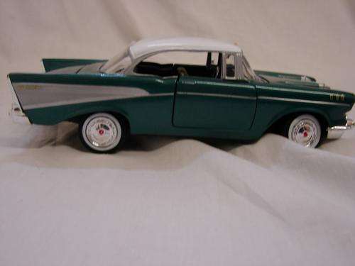 TOY CAR - COLLECTABE!