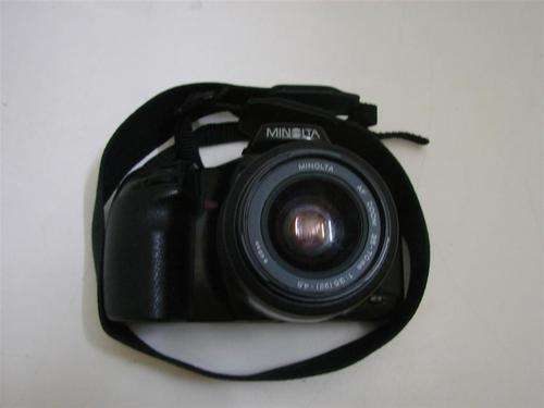 MINOLTA DYNAX 500 SI CAMERA
