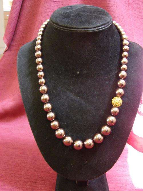 Faux  Pearl  necklace bronze colour