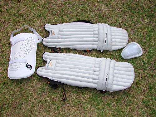 CRICKET SET!!!!