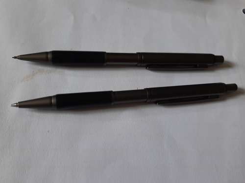 diplat pen set small pen and pencil set. extend netcare embleem