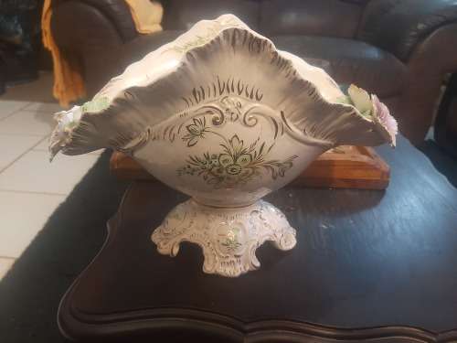 Capodimonde style vase (Note damage to 2 flowers)