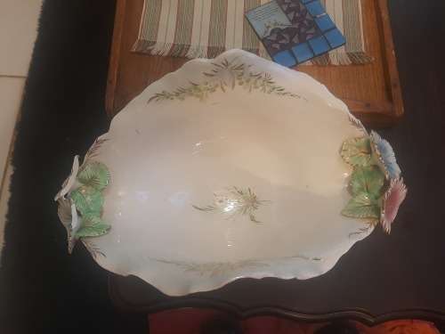Capodimonde style vase (Note damage to 2 flowers)