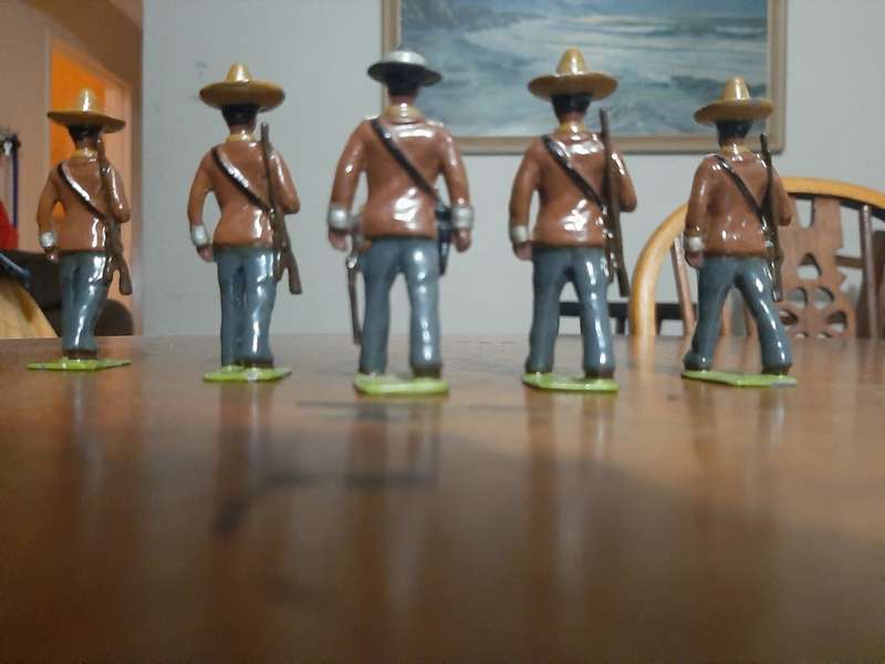 5 Mexican Lead toy soldiers (Not brittians)