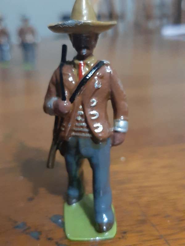 5 Mexican Lead toy soldiers (Not brittians)