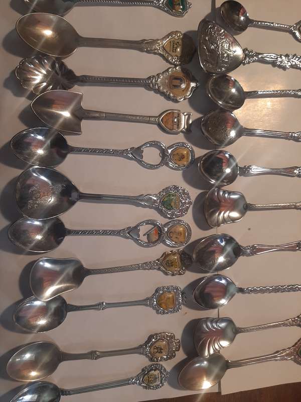 29 metal and 2 silver plated  memorabilia teaspoons, South Africa