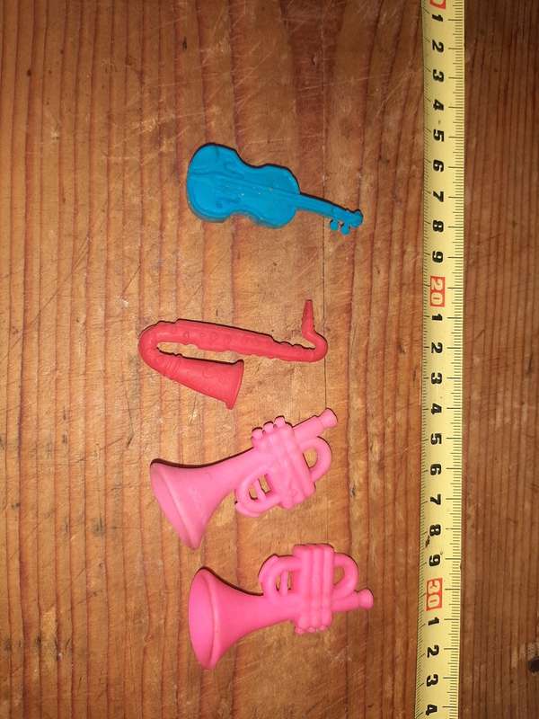4 erasers musical instruments